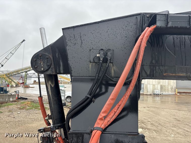 image for item DK0222 1998 Hyster RS46-35CH reach stacker