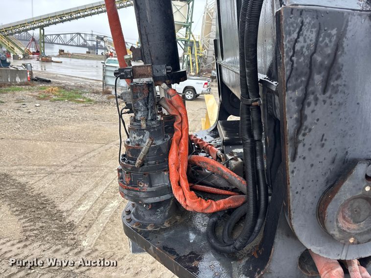 image for item DK0222 1998 Hyster RS46-35CH reach stacker