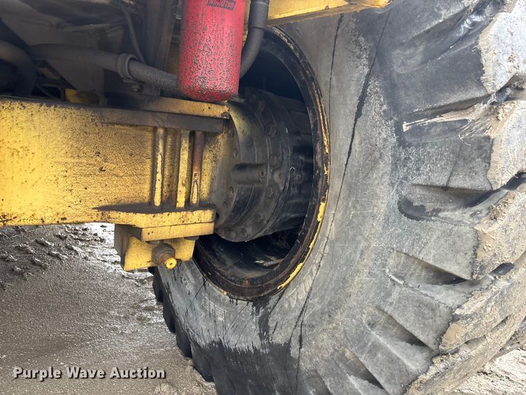 image for item DK0222 1998 Hyster RS46-35CH reach stacker