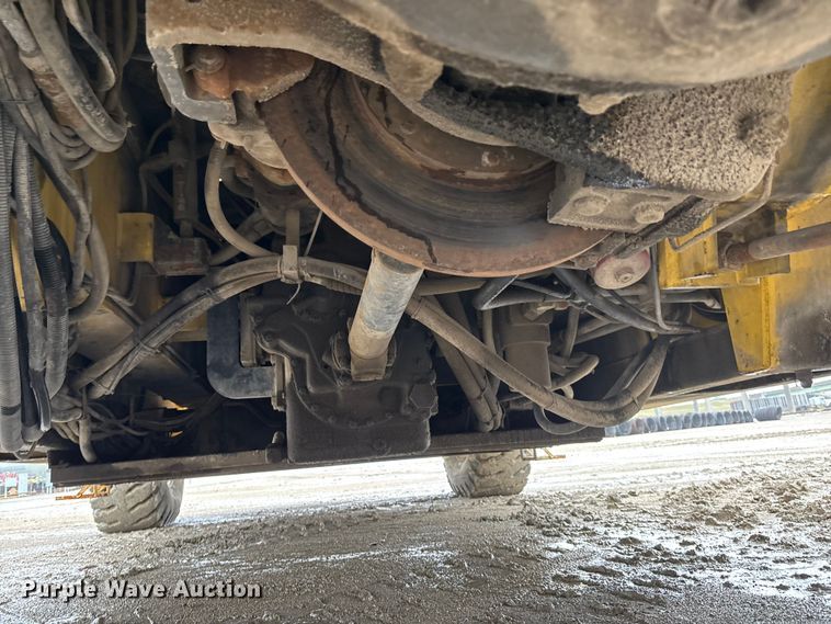 image for item DK0222 1998 Hyster RS46-35CH reach stacker