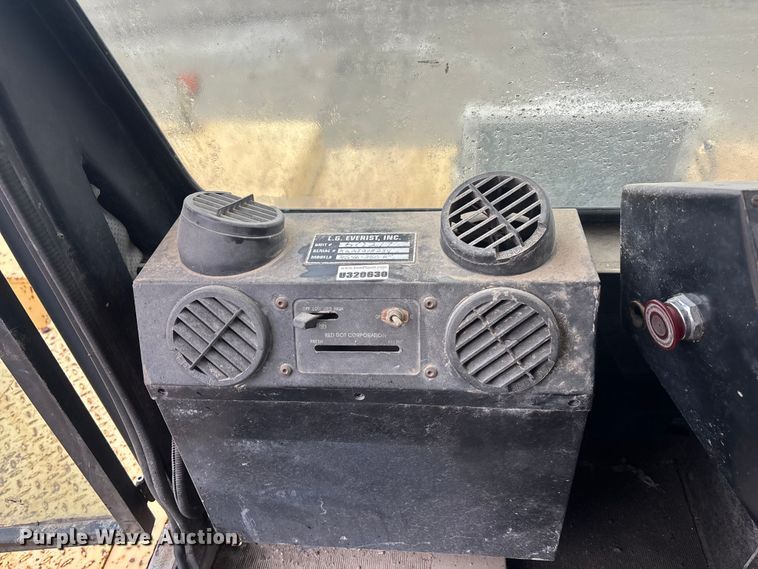 image for item DK0222 1998 Hyster RS46-35CH reach stacker