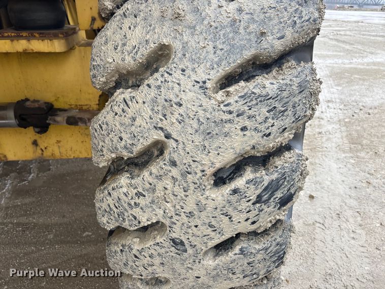 image for item DK0222 1998 Hyster RS46-35CH reach stacker