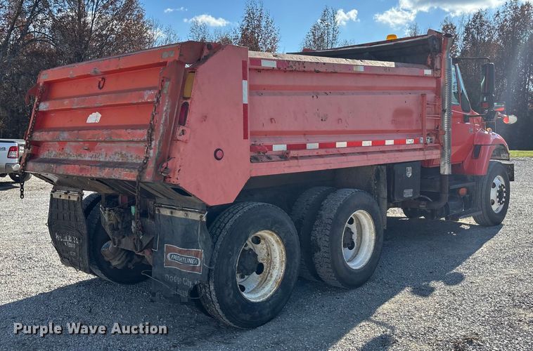 image for item DK0224 2005 International 7400 dump truck