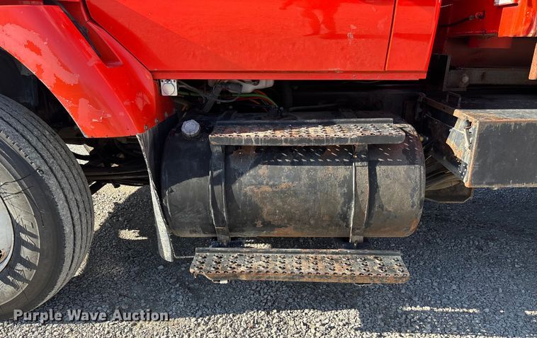 image for item DK0224 2005 International 7400 dump truck