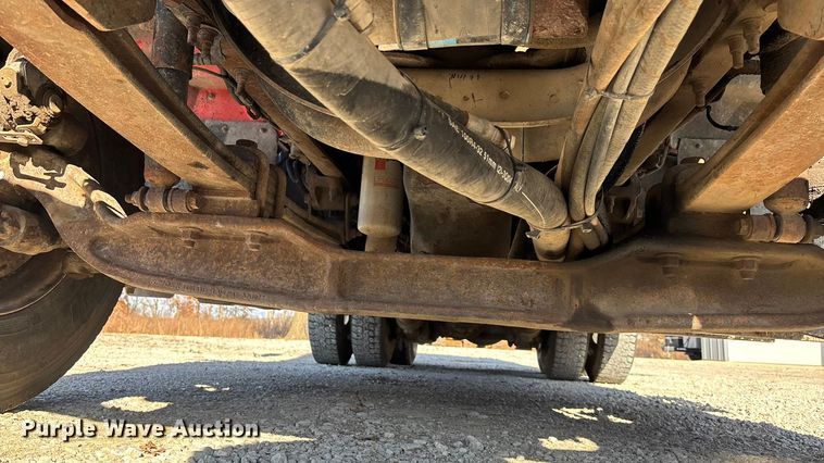 image for item DK0224 2005 International 7400 dump truck