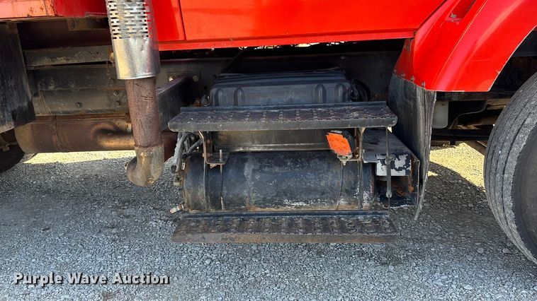 image for item DK0224 2005 International 7400 dump truck