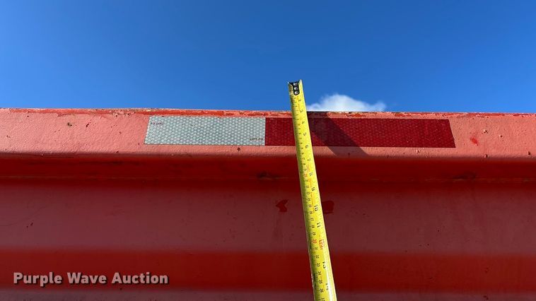 image for item DK0224 2005 International 7400 dump truck