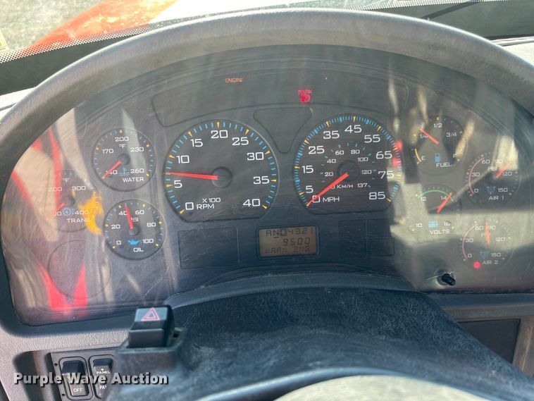 image for item DK0224 2005 International 7400 dump truck