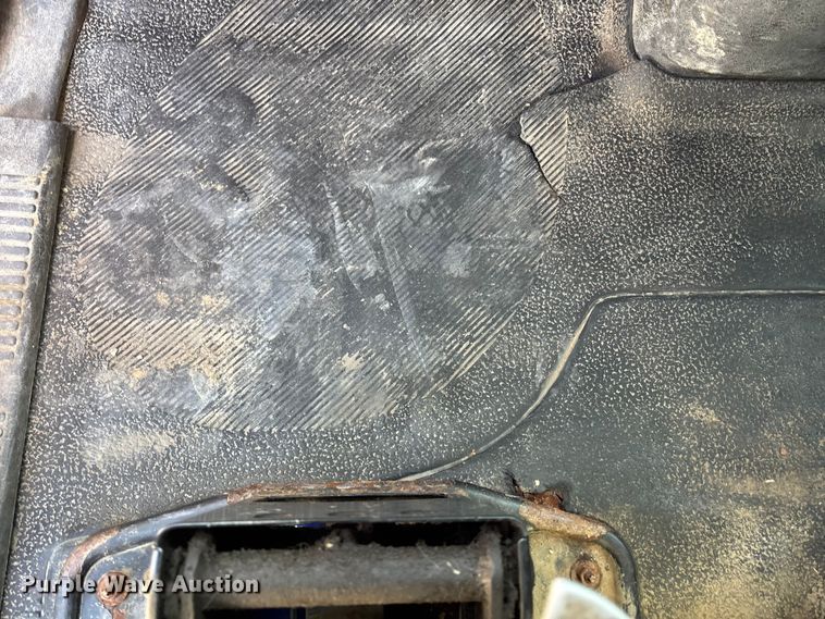 image for item DK0224 2005 International 7400 dump truck