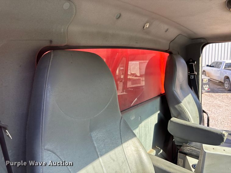 image for item DK0224 2005 International 7400 dump truck