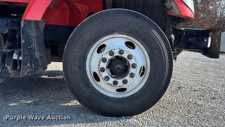 image for item DK0224 2005 International 7400 dump truck