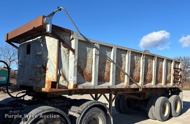 image for item DK0225 1998 Hibuilt end dump trailer