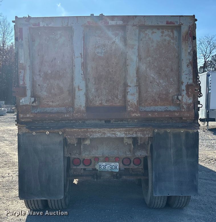 image for item DK0225 1998 Hibuilt end dump trailer