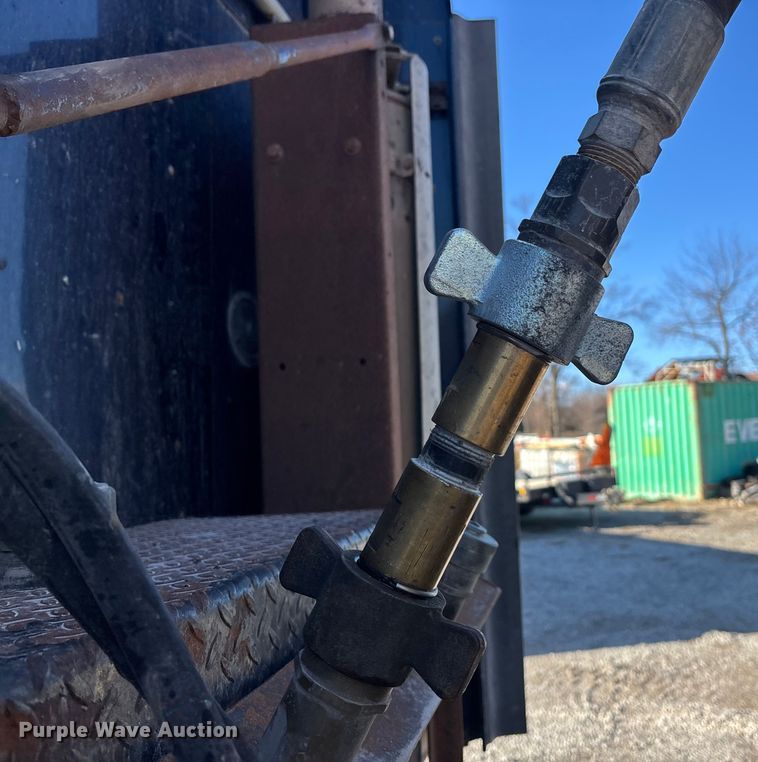 image for item DK0225 1998 Hibuilt end dump trailer