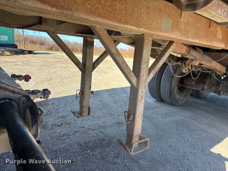 image for item DK0225 1998 Hibuilt end dump trailer