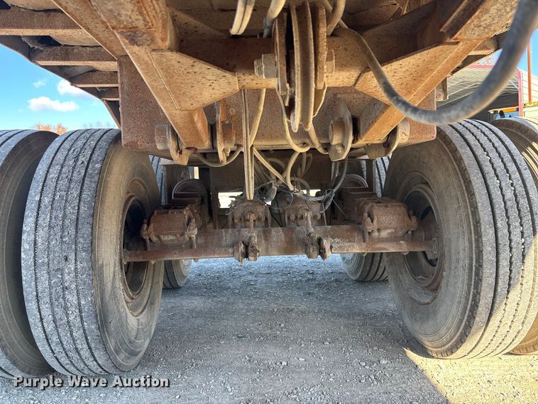 image for item DK0225 1998 Hibuilt end dump trailer