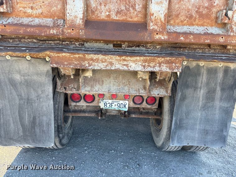 image for item DK0225 1998 Hibuilt end dump trailer