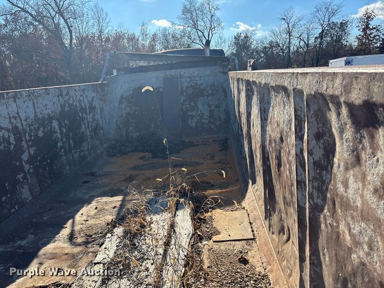 image for item DK0225 1998 Hibuilt end dump trailer