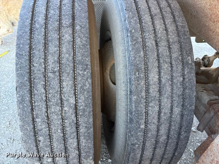 image for item DK0225 1998 Hibuilt end dump trailer