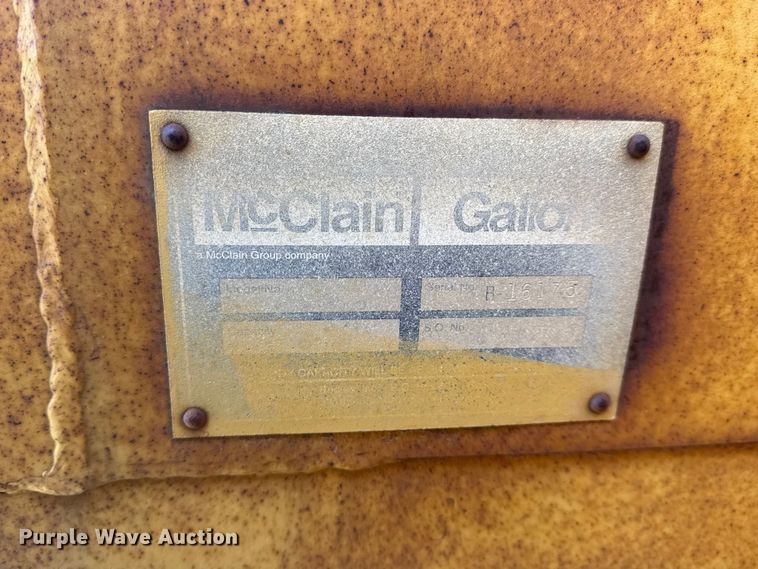 image for item DO2413 2001 International 4900 dump truck