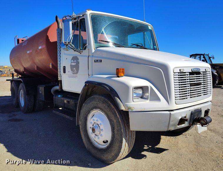 image for item DP5087 1998 Freightliner FL80 water truck
