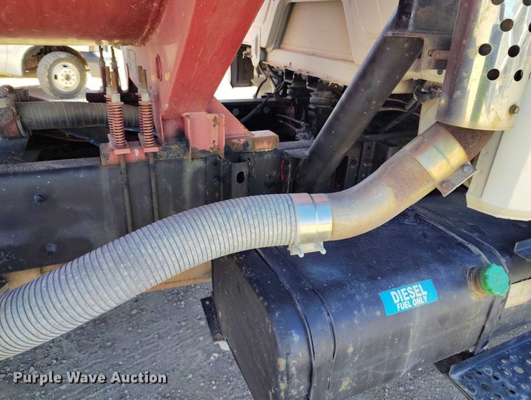 image for item DP5087 1998 Freightliner FL80 water truck