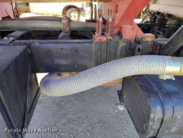 image for item DP5087 1998 Freightliner FL80 water truck