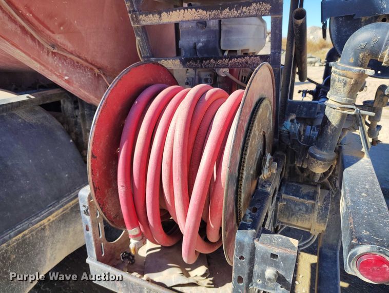 image for item DP5087 1998 Freightliner FL80 water truck