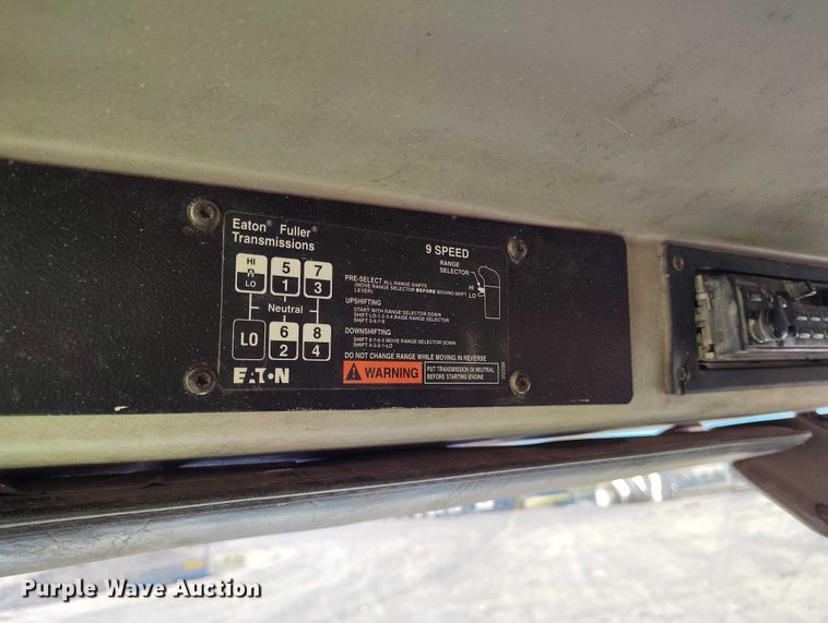 image for item DP5087 1998 Freightliner FL80 water truck