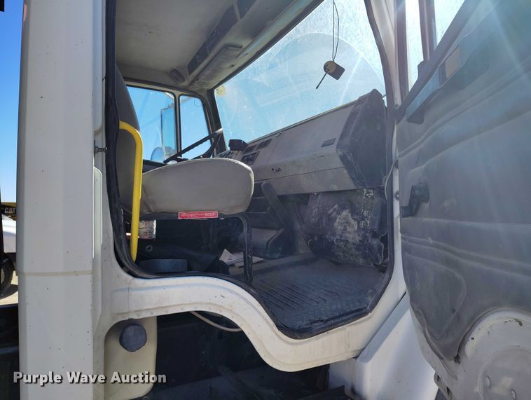 image for item DP5087 1998 Freightliner FL80 water truck