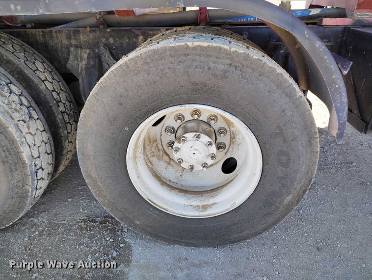 image for item DP5087 1998 Freightliner FL80 water truck