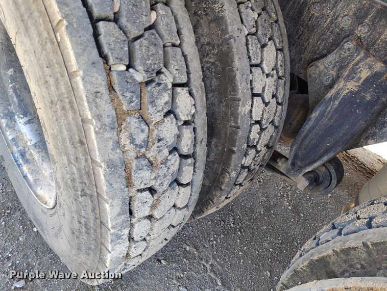 image for item DP5087 1998 Freightliner FL80 water truck