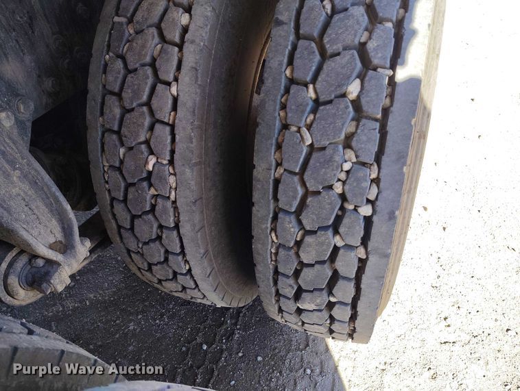 image for item DP5087 1998 Freightliner FL80 water truck