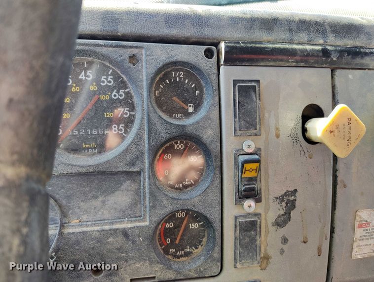 image for item DP5087 1998 Freightliner FL80 water truck