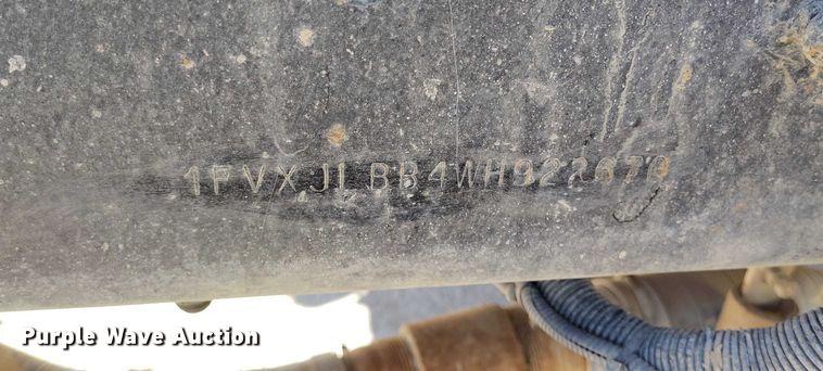 image for item DP5087 1998 Freightliner FL80 water truck