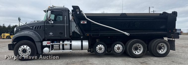 image for item DQ4137 2023 Mack Granite dump truck