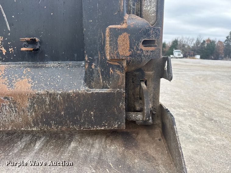 image for item DQ4137 2023 Mack Granite dump truck