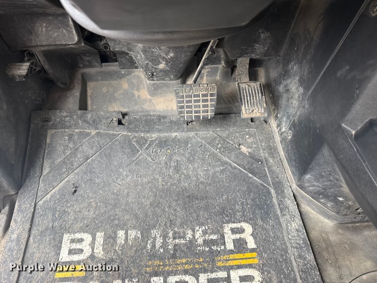 image for item DQ4137 2023 Mack Granite dump truck