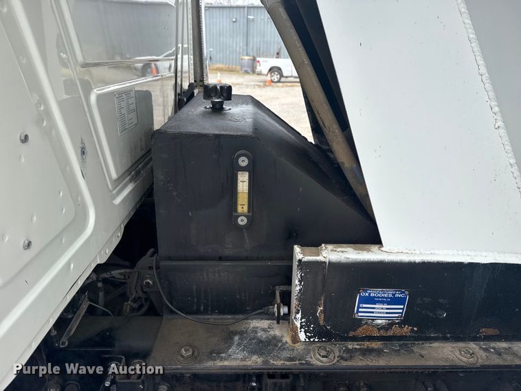 image for item DQ4138 2019 Mack Granite dump truck