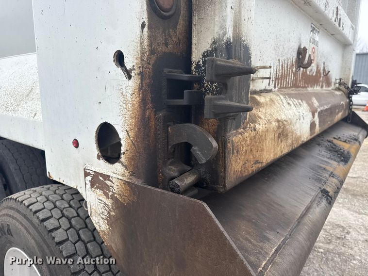 image for item DQ4138 2019 Mack Granite dump truck