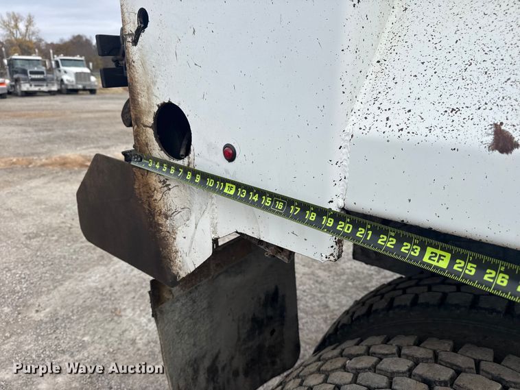 image for item DQ4138 2019 Mack Granite dump truck