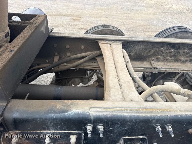 image for item DQ4138 2019 Mack Granite dump truck