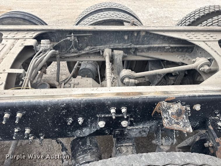 image for item DQ4138 2019 Mack Granite dump truck