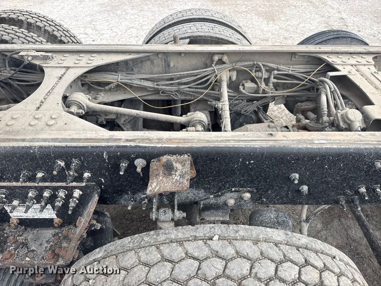 image for item DQ4138 2019 Mack Granite dump truck