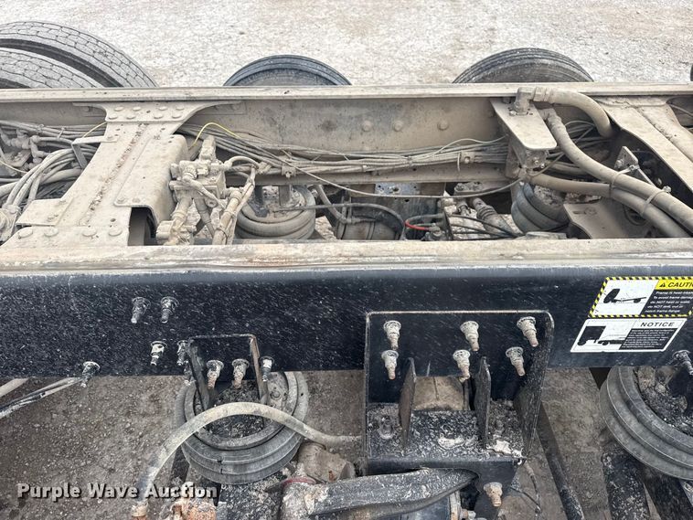 image for item DQ4138 2019 Mack Granite dump truck