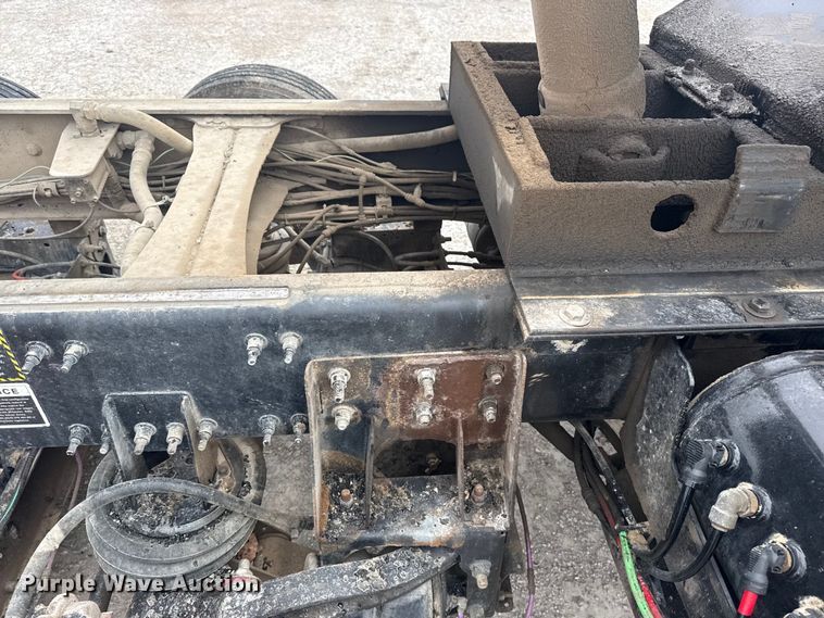 image for item DQ4138 2019 Mack Granite dump truck