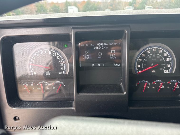 image for item DQ4138 2019 Mack Granite dump truck