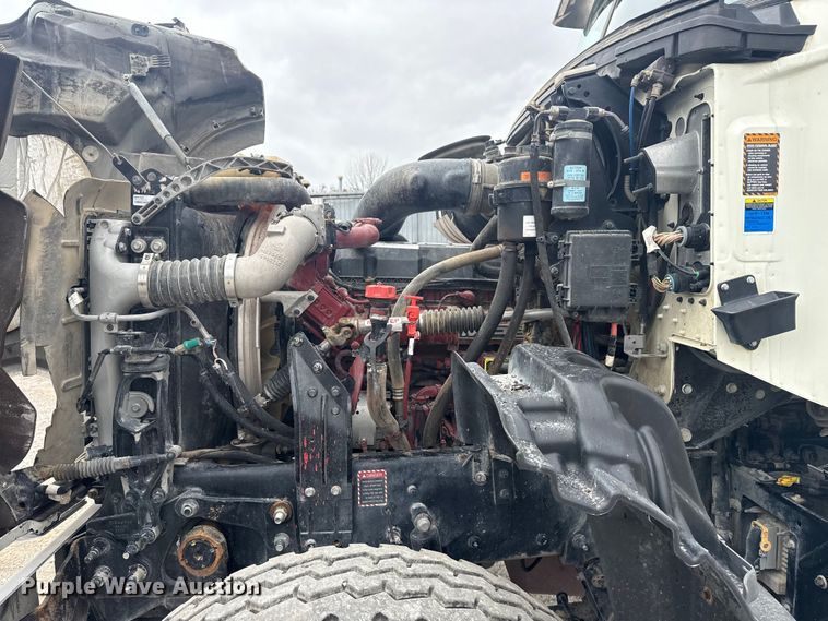 image for item DQ4138 2019 Mack Granite dump truck