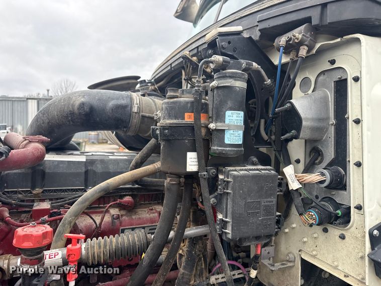 image for item DQ4138 2019 Mack Granite dump truck