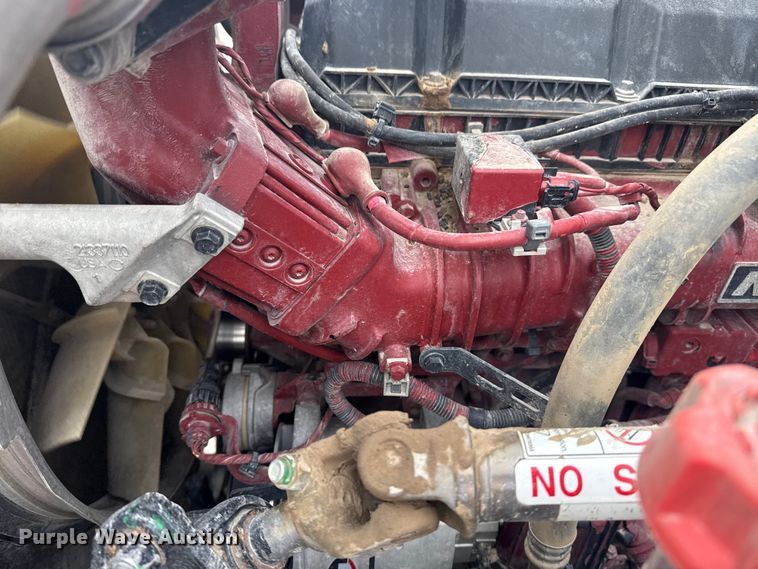 image for item DQ4138 2019 Mack Granite dump truck